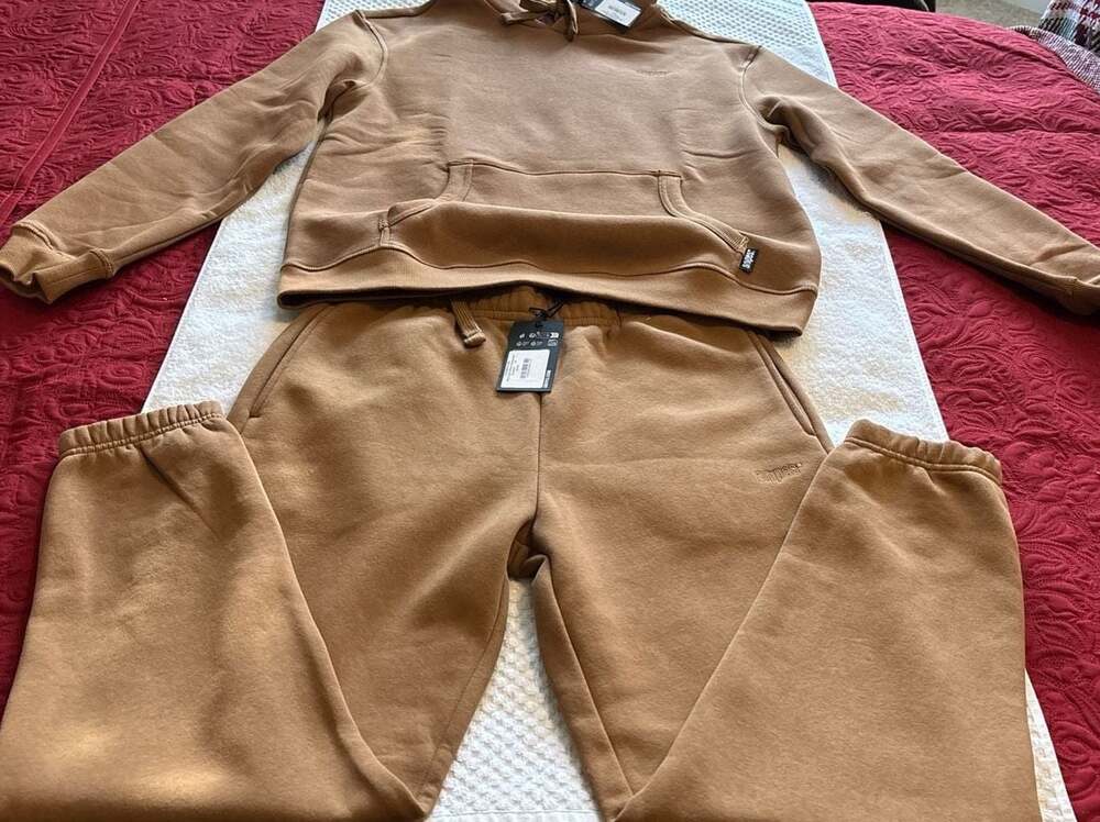 SNIPES Men's Core Fleece Hoodie and Sweatpants Set in Chestnut